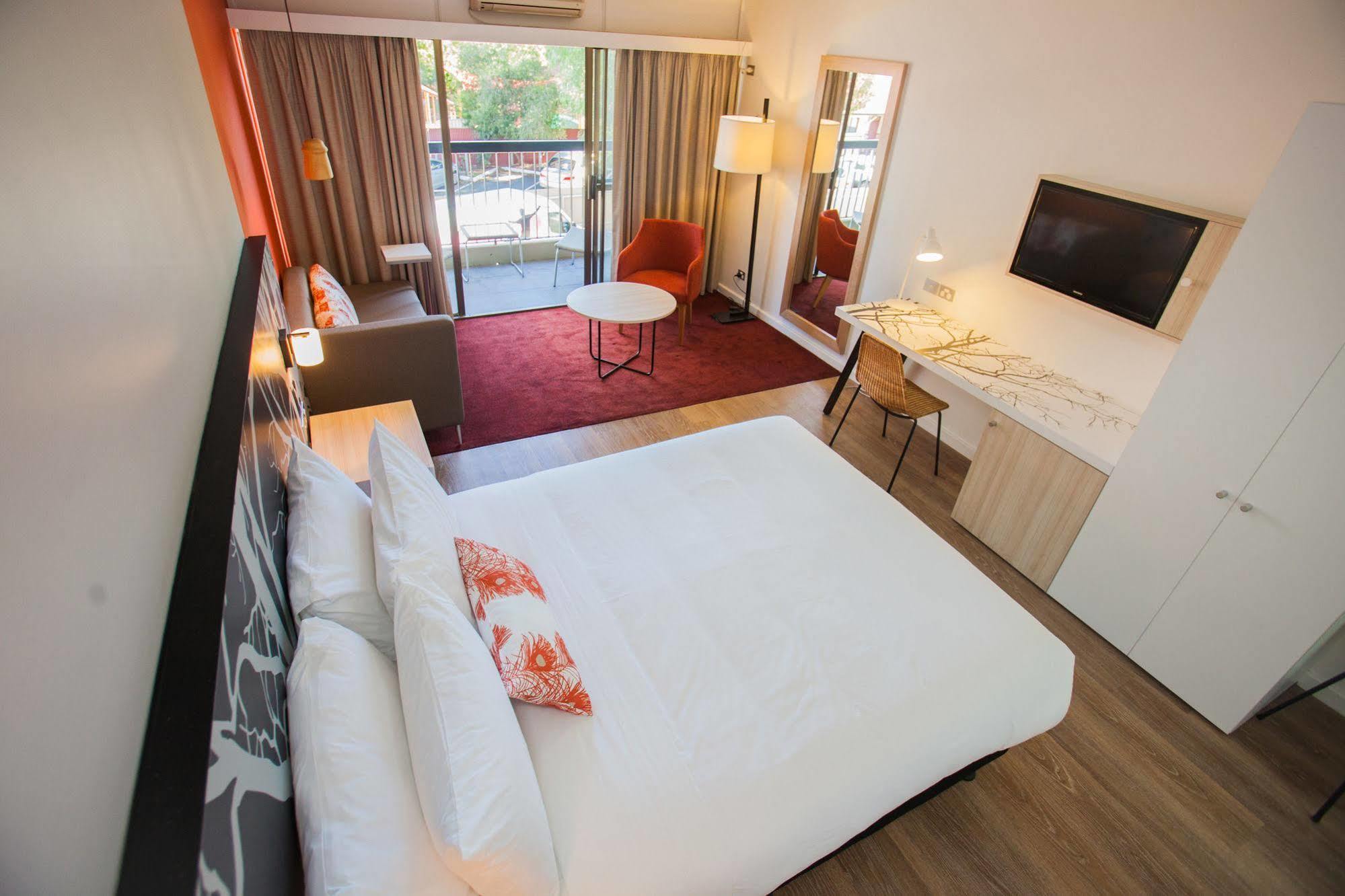 The Plaza Hotel Kalgoorlie